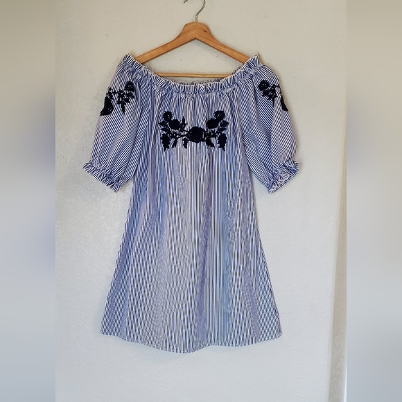 💚5/$25 Parisian Striped Blue & White Puff Off-Shoulder Embroidered Dress Size 6 - Picture 1 of 7